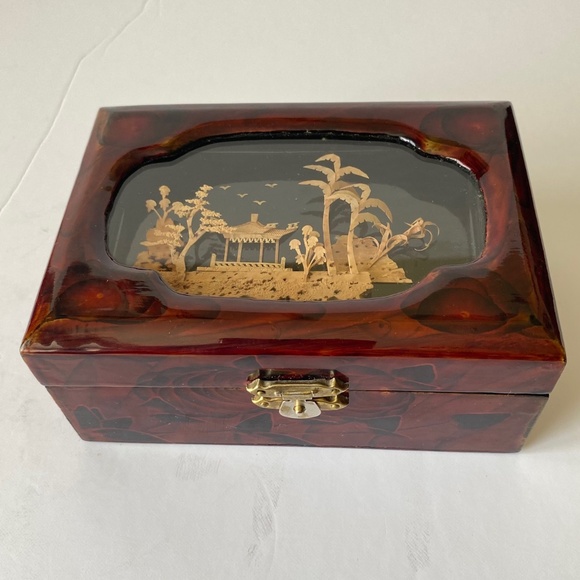 Chinese Cork Diorama Trinket Box Handcrafted in Wood Vintage - Picture 1 of 8